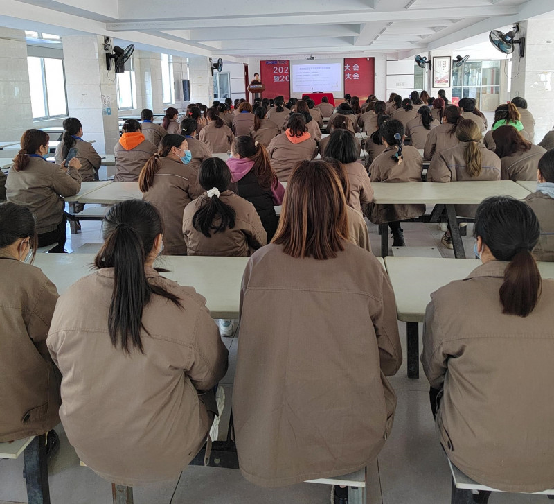 五五世纪电气集团举行“女性魅力课堂”